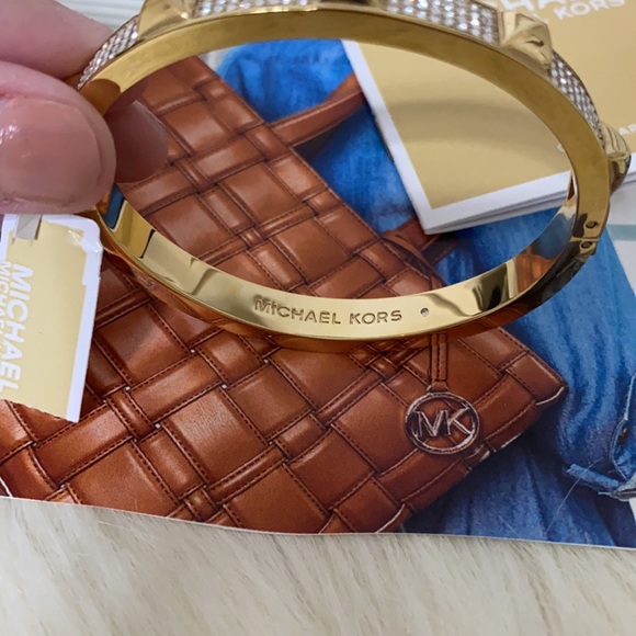 NWT Michael Kors Pyramid Gold Pave Bracelet - Picture 5 of 6
